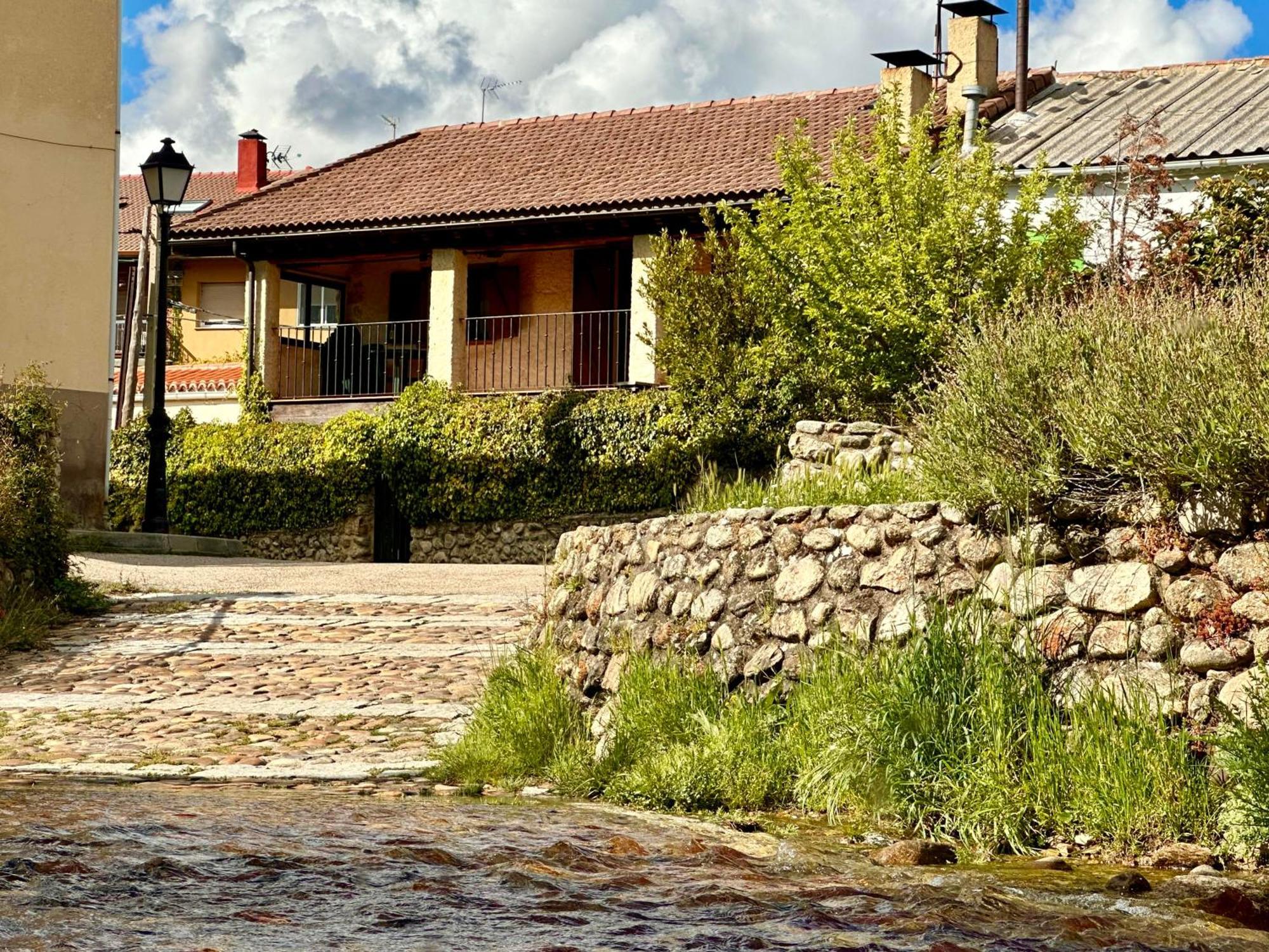 Rascafría Casas Rurales Valle De El Paular מראה חיצוני תמונה